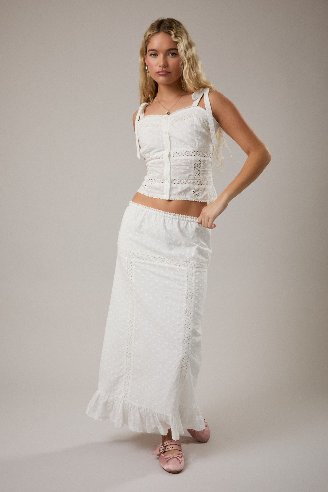 SHOULDER TIE TOP WITH TRIM DETAIL