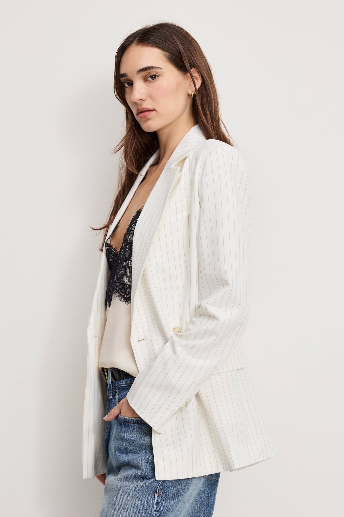 ESSENTIAL SUITING BELTED BLAZER | CHESTNUT PIN STRIPE