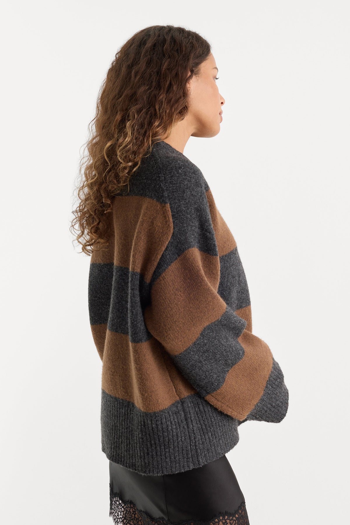 THE OVERSIZED CREW SWEATER | CHARCOAL BROWN STRIPE