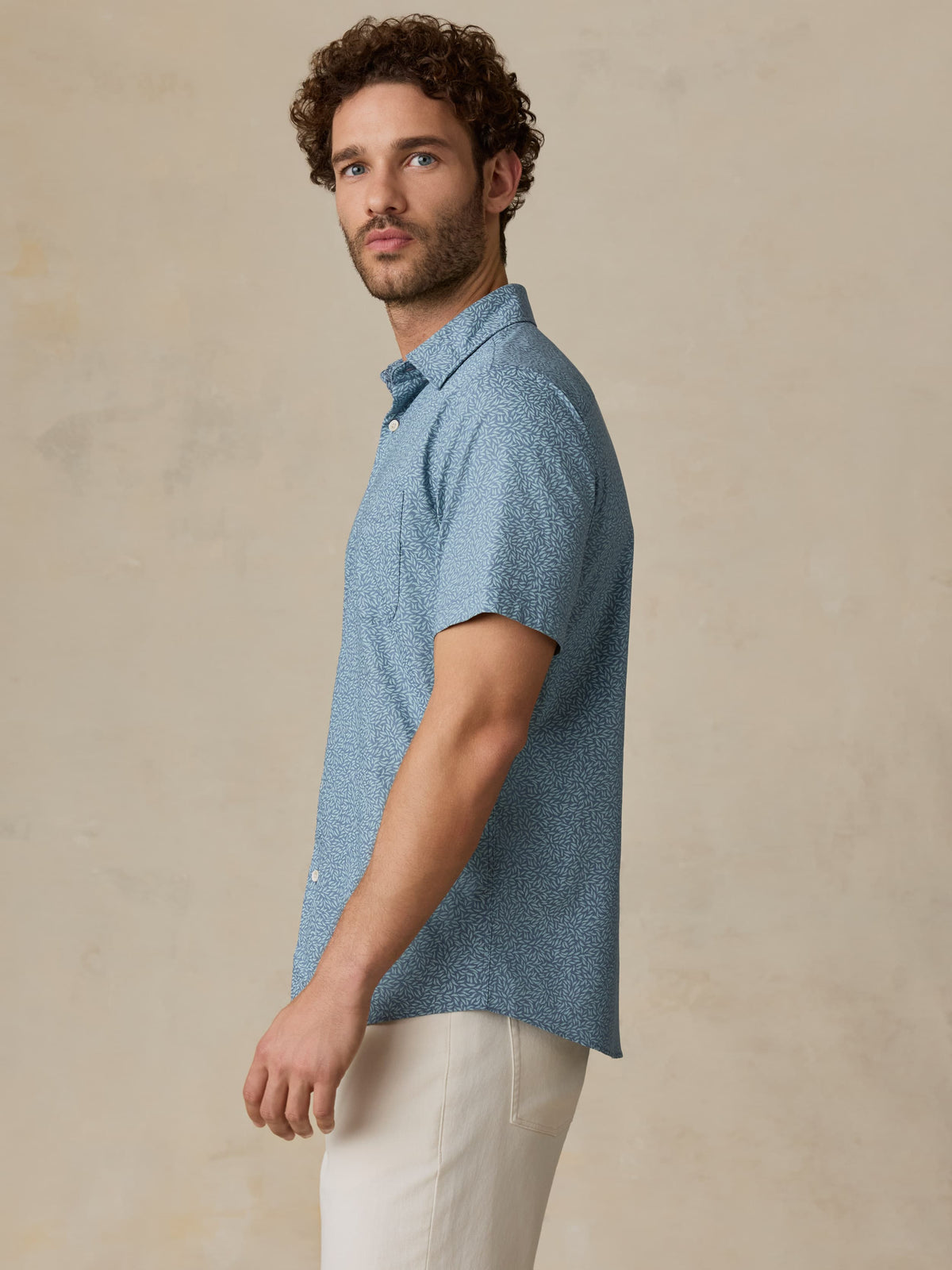 Short-Sleeve Movement Monterey Shirt - Teal Grove Foliage