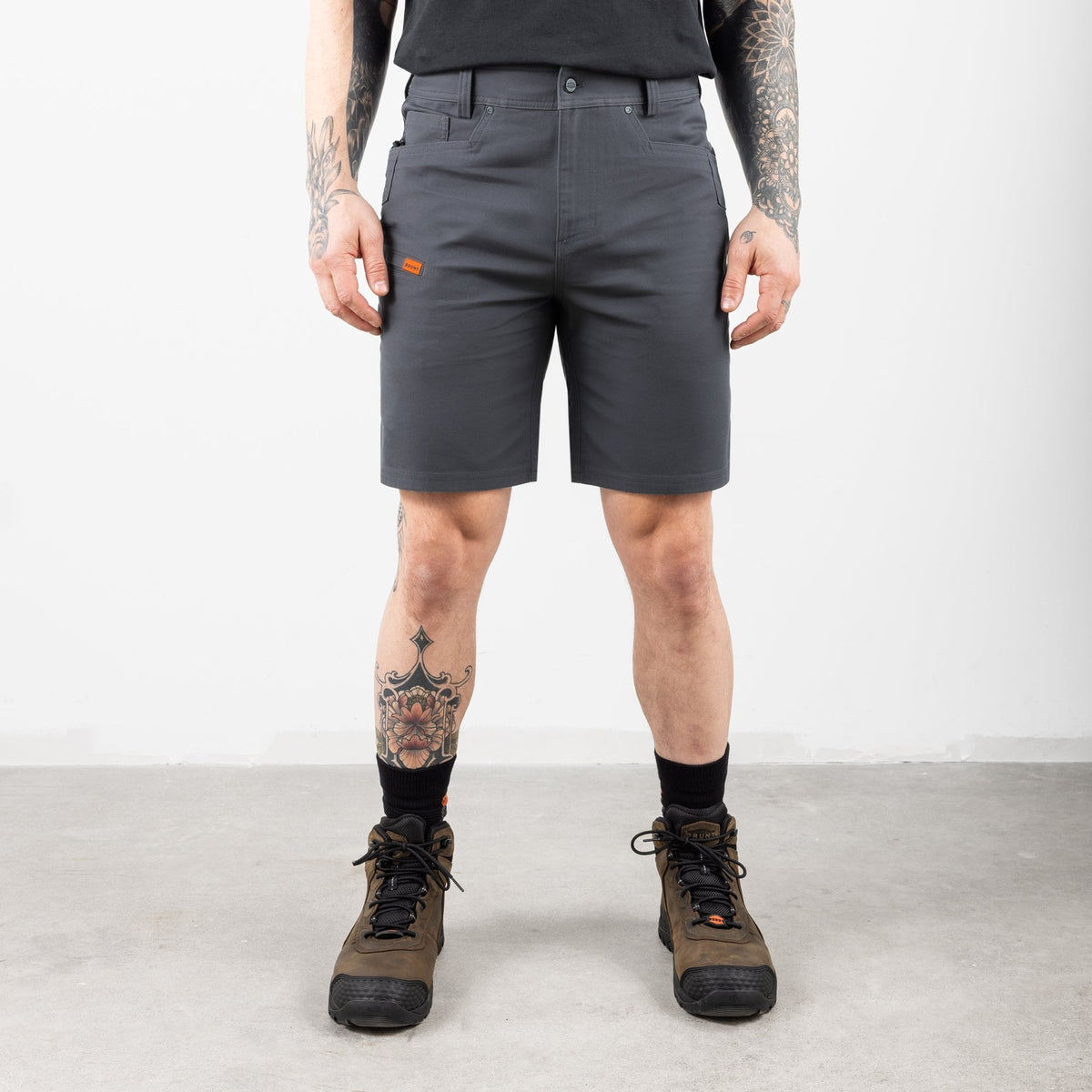 The Torra 9" Short